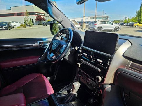 Used 2022 Lexus GX 460 Premium image 14