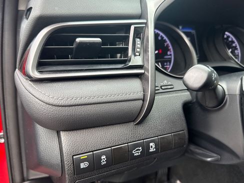 Used 2024 Toyota Camry SE w/ Protection Package (Q2) (TMS) FWD image 21