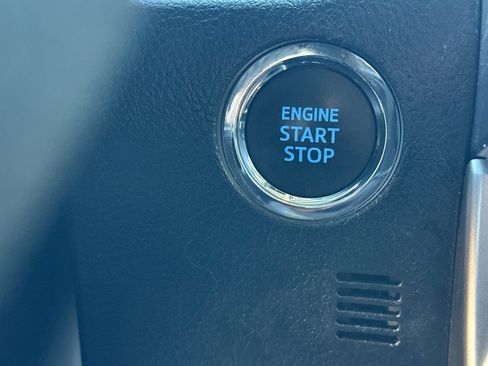 Used 2022 Toyota 4Runner Limited image 27