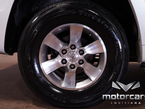 Used 2012 Toyota 4Runner SR5 image 18