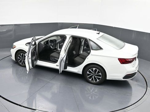 Used 2024 Volkswagen Jetta S image 44