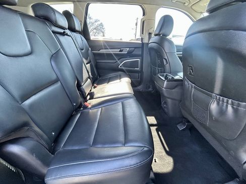 Used 2020 Kia Telluride LX FWD image 12