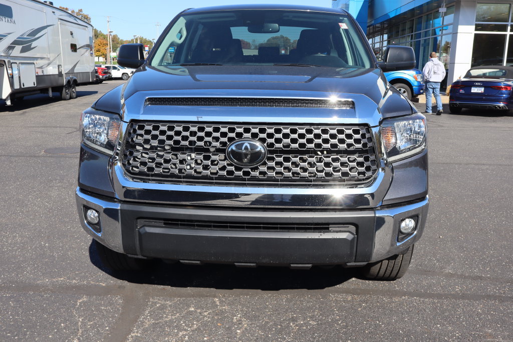 Used 2020 Toyota Tundra SR5 w/ SR5 Upgrade Package AWD/4WD image 28