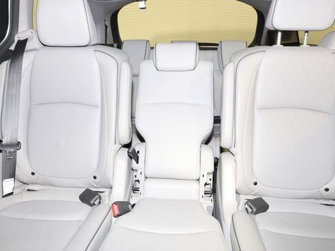 Used 2022 Honda Odyssey Elite image 13