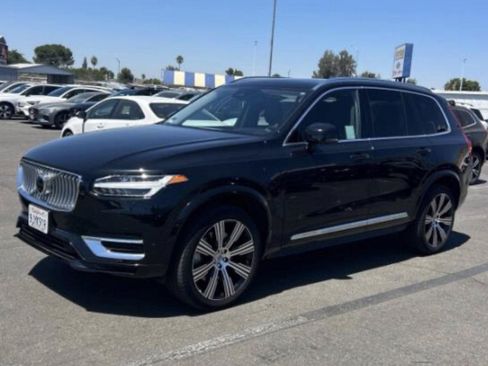 Used 2023 Volvo XC90 T8 Plus w/ Protection Package Premier AWD/4WD image 2