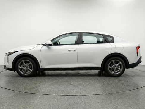 Used 2025 Kia K4 FWD image 5