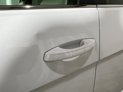 Used 2021 Volkswagen Atlas SE image 15