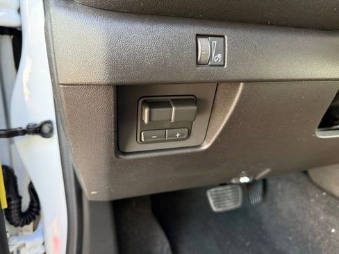 New 2026 Chevrolet Colorado Trail Boss AWD/4WD image 9