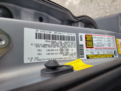 Used 2018 Toyota Tacoma TRD Sport RWD image 27