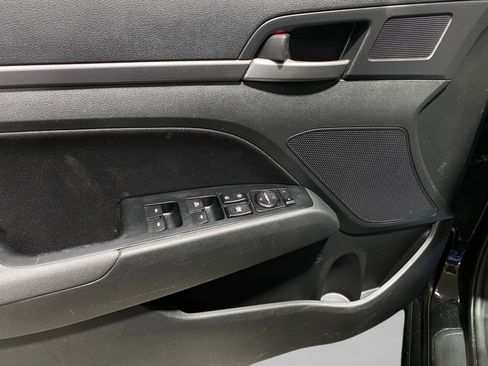 Used 2018 Hyundai Elantra Value Edition FWD image 8