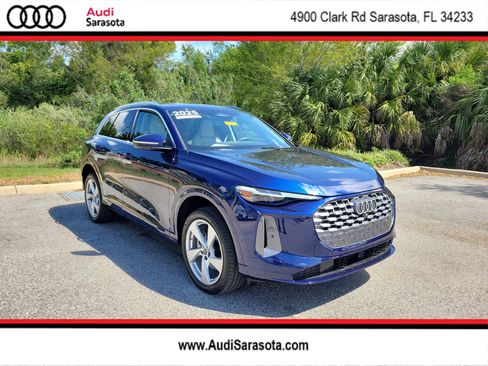 Used 2025 Audi Q5 Premium Plus w/ Premium Plus image 1