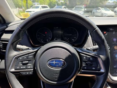 Used 2024 Subaru Outback Premium AWD/4WD image 33