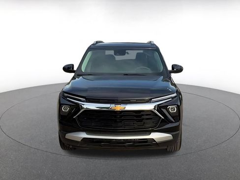 Used 2025 Chevrolet TrailBlazer LT w/ Driver Confidence Package AWD/4WD image 4