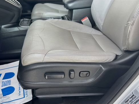 Used 2016 Honda CR-V EX-L image 23