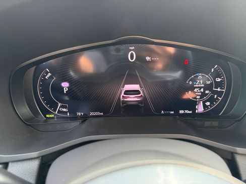 Certified 2024 MAZDA CX-90 Plug-In Hybrid w/ Preferred AWD/4WD image 11