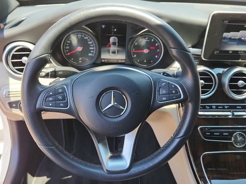 Used 2018 Mercedes-Benz C 300 4MATIC Sedan image 23