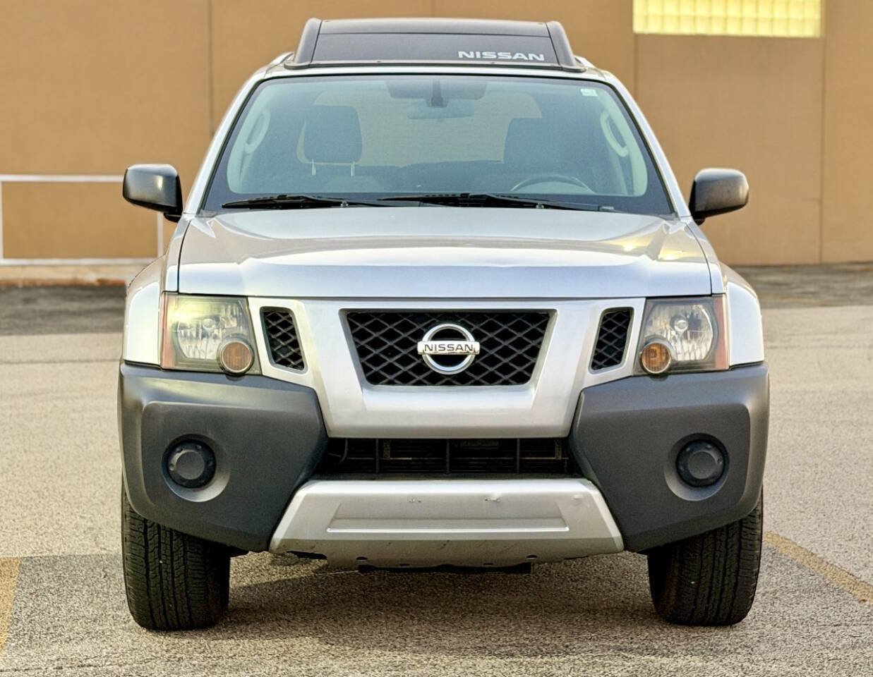 Used 2012 Nissan Xterra X AWD/4WD image 2