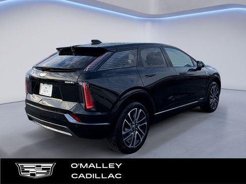 New 2026 Cadillac Optiq Sport 1 w/ LPO, Floor Liner Package image 5