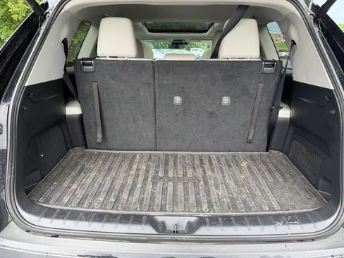 Used 2024 Toyota Grand Highlander AWD image 9