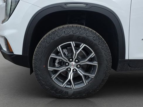New 2026 GMC Acadia AT4 w/ Luxury Package AWD/4WD image 4