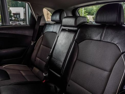 Used 2022 Kia Niro EX w/ Cold Weather Package FWD image 39