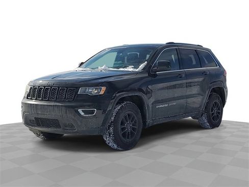 Used 2018 Jeep Grand Cherokee Laredo image 1