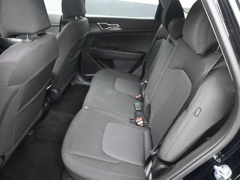 Used 2026 Kia Sportage LX AWD/4WD image 19