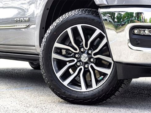 Used 2025 RAM 1500 Limited w/ Trailer Tow Group image 2