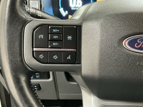 Used 2022 Ford F150 Lariat w/ Max Trailer Tow Package image 26