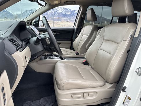 Used 2017 Honda Pilot Elite image 19