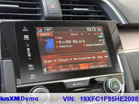 Used 2017 Honda Civic Touring image 30