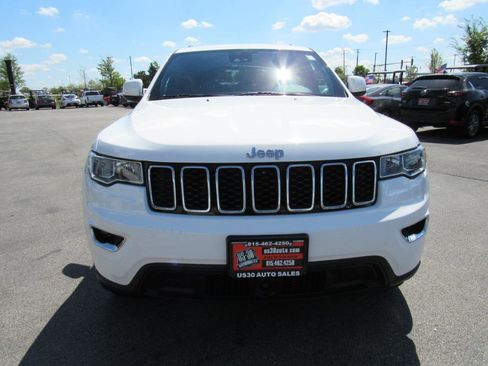 Used 2021 Jeep Grand Cherokee Laredo AWD/4WD image 9