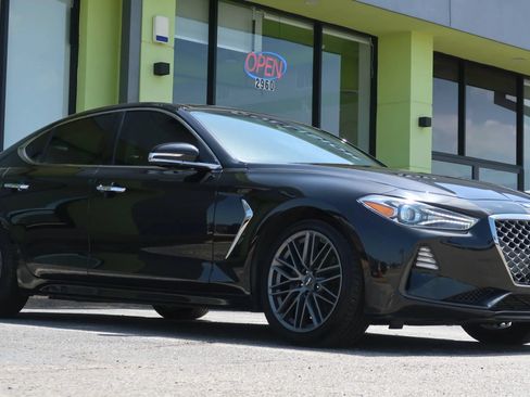 Used 2019 Genesis G70 2.0T Advanced w/ Prestige Package AWD/4WD image 4