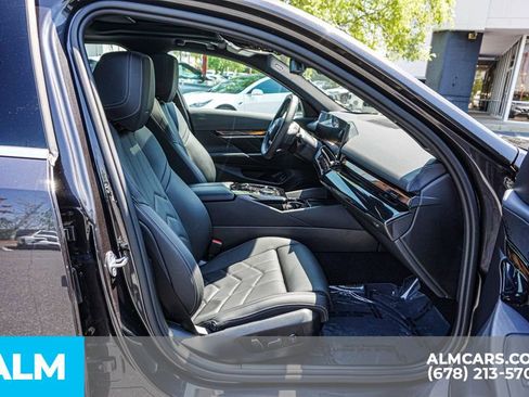 Used 2024 BMW i5 eDrive40i image 24