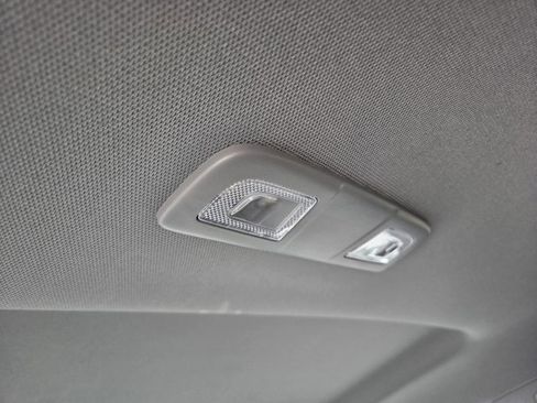 Used 2024 GMC Sierra 1500 Elevation image 31