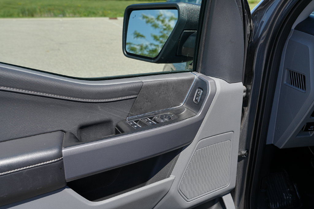 Used 2025 Ford F150 XLT w/ Equipment Group 301A Standard AWD/4WD image 27