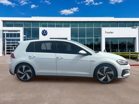 Used 2020 Volkswagen GTI Autobahn FWD image 8