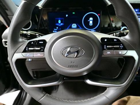 Used 2022 Hyundai Elantra SEL w/ Convenience Package FWD image 33