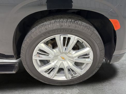 Used 2023 Chevrolet Suburban High Country w/ Premium Package RWD image 26