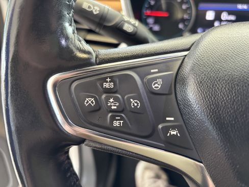 Used 2021 Chevrolet Equinox Premier AWD/4WD image 11