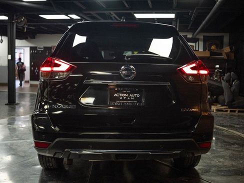 Used 2020 Nissan Rogue SV AWD/4WD image 6