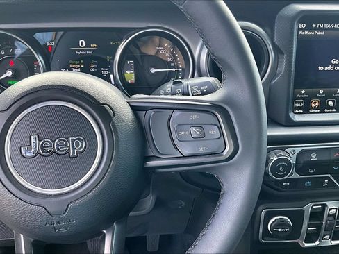 Used 2023 Jeep Wrangler Unlimited w/ 8.4" Radio Group AWD/4WD image 16