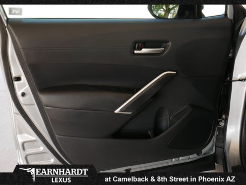 Used 2024 Toyota Corolla Cross XLE w/ Convenience Package FWD image 6
