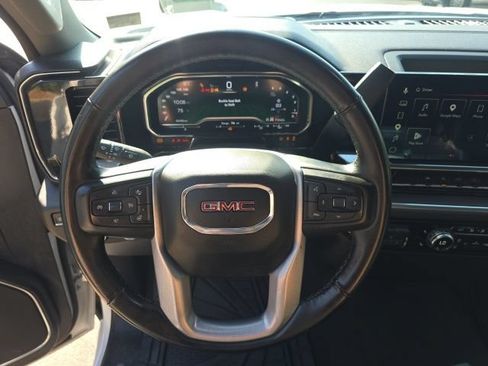 Used 2025 GMC Sierra 1500 SLT AWD/4WD image 18