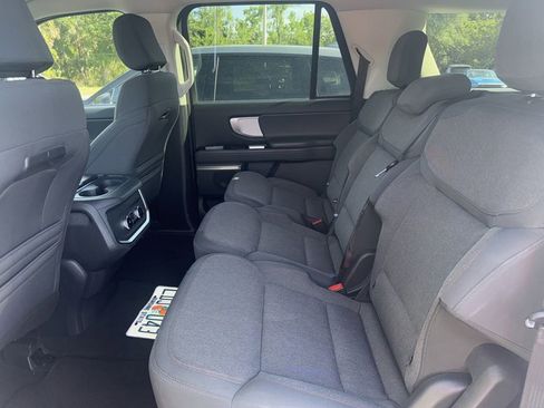 Used 2025 Ford Expedition Max Active image 5