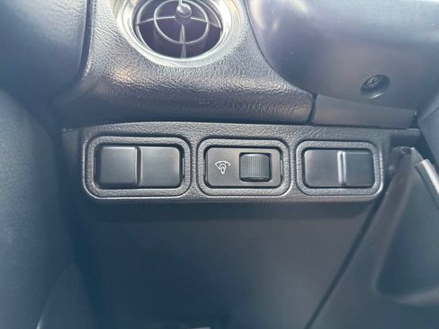 Used 1992 MAZDA MX-5 Miata RWD image 24