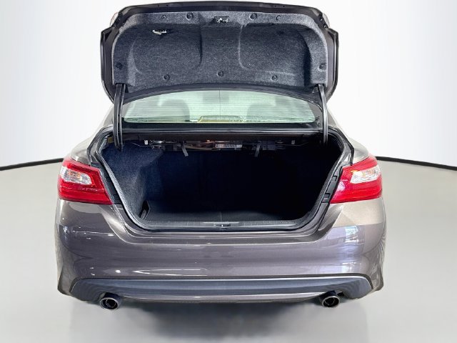 Used 2016 Nissan Altima 2.5 SL w/ Moonroof Package FWD image 34