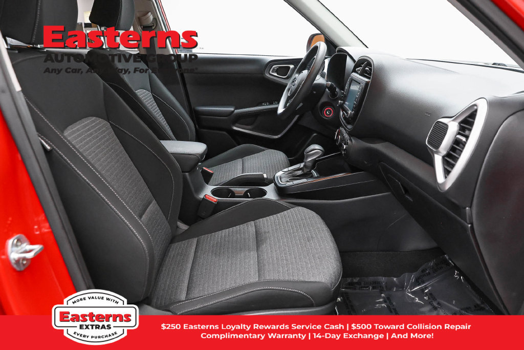 Used 2020 Kia Soul S FWD image 23