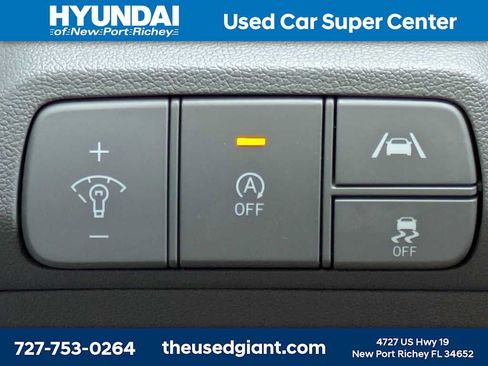 Used 2023 Hyundai Elantra SE FWD image 22