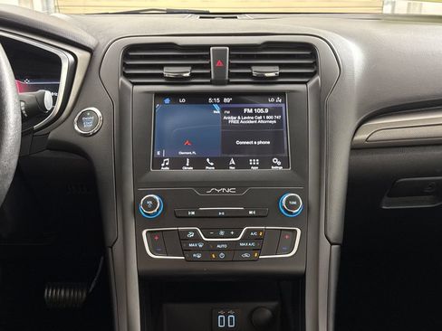 Used 2019 Ford Fusion SE w/ Equipment Group 151A FWD image 20